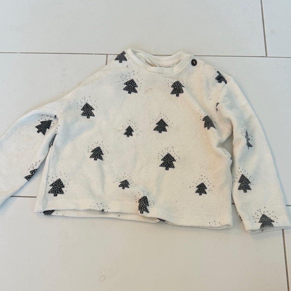Zara White Sweater with Black Christmas Tree Pattern 18/24m